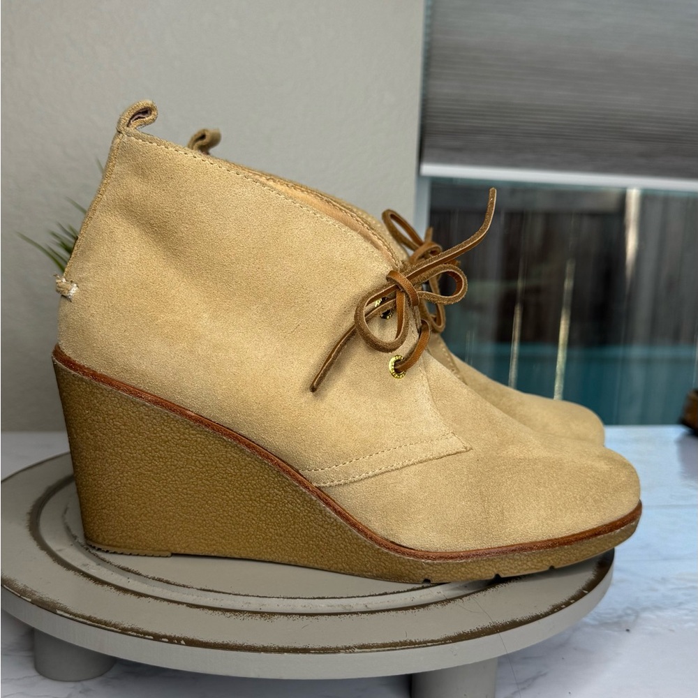 Sperry Suede Wedge Booties Women’s 8.5 Tan Lace‑Up Ankle Boot